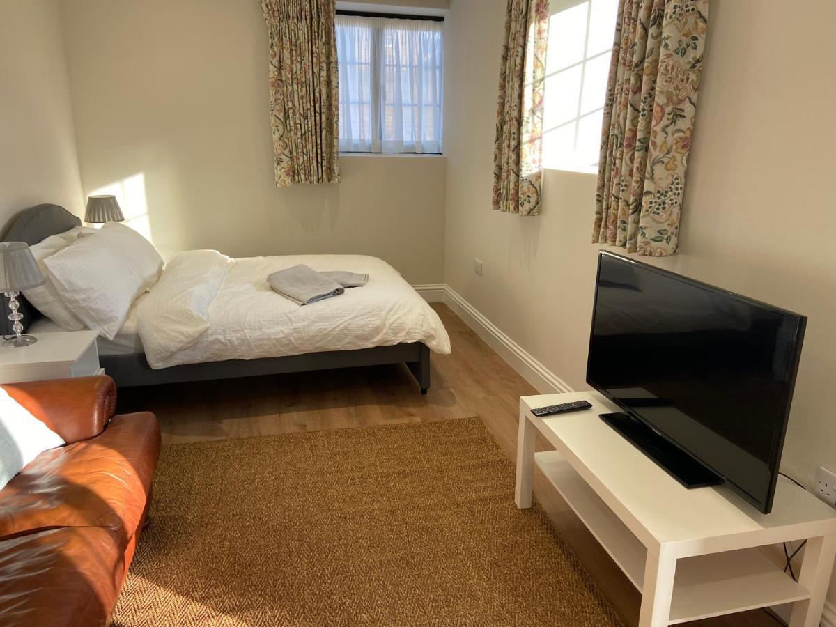 Potcote Farm Stables Accommodation Spots Stable โทสเตอร์ ภายนอก รูปภาพ